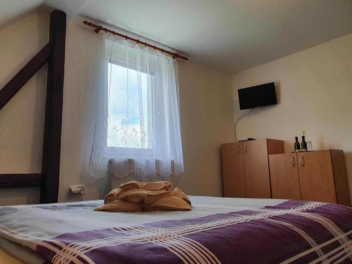 U Pohody Hotel Kovarska Exterior photo
